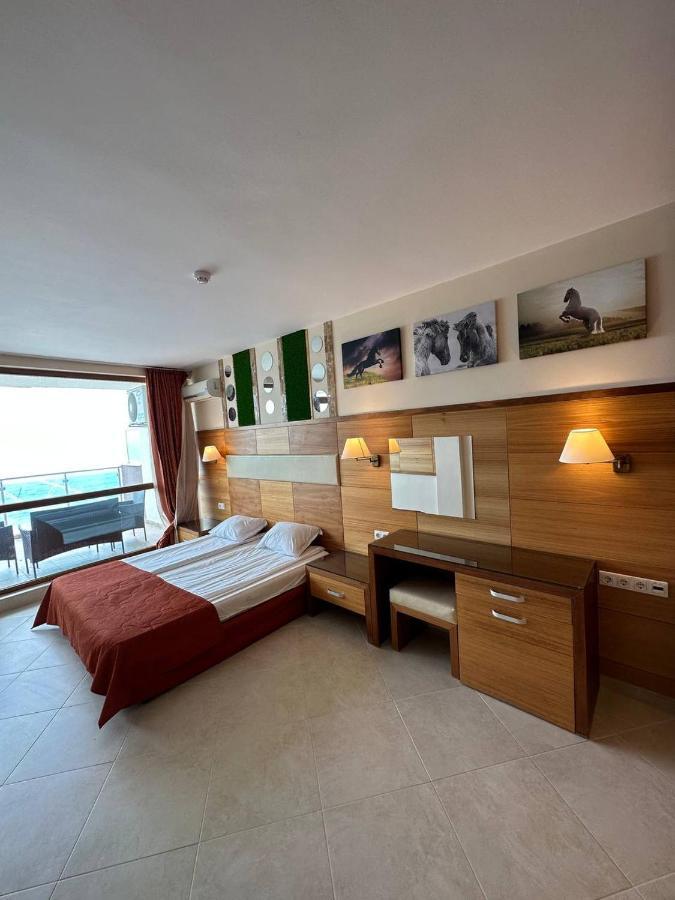 Briz Beach Apartments - Section B 阳光海滩 外观 照片