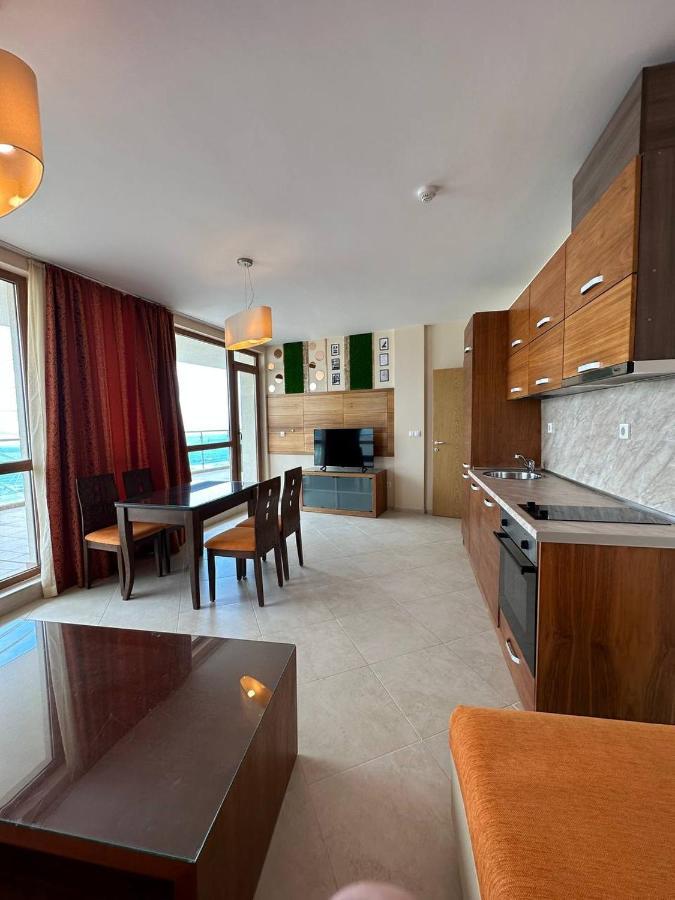 Briz Beach Apartments - Section B 阳光海滩 外观 照片