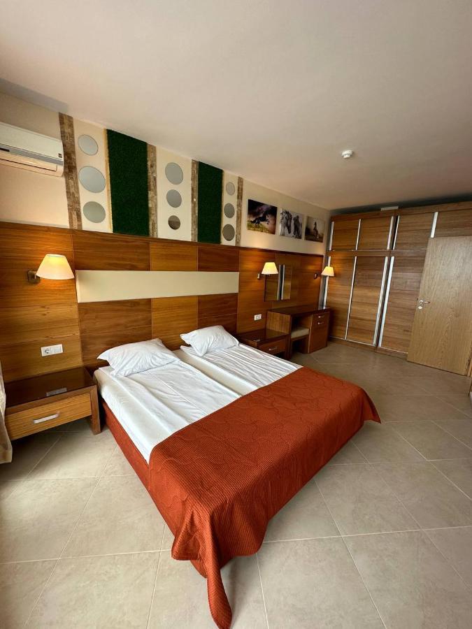 Briz Beach Apartments - Section B 阳光海滩 外观 照片