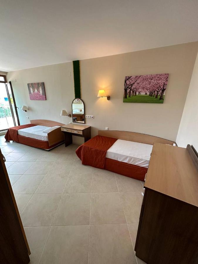 Briz Beach Apartments - Section B 阳光海滩 外观 照片