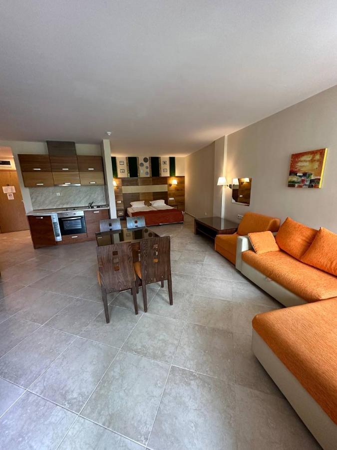Briz Beach Apartments - Section B 阳光海滩 外观 照片