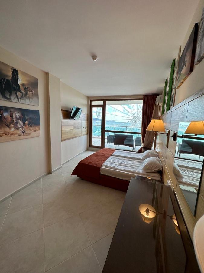 Briz Beach Apartments - Section B 阳光海滩 外观 照片